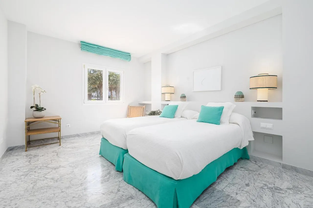 Beautiful 2 Bed Playas Del Duque + Parking Rdr294 Apartment Marbella